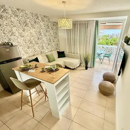 En Americas Apartment *